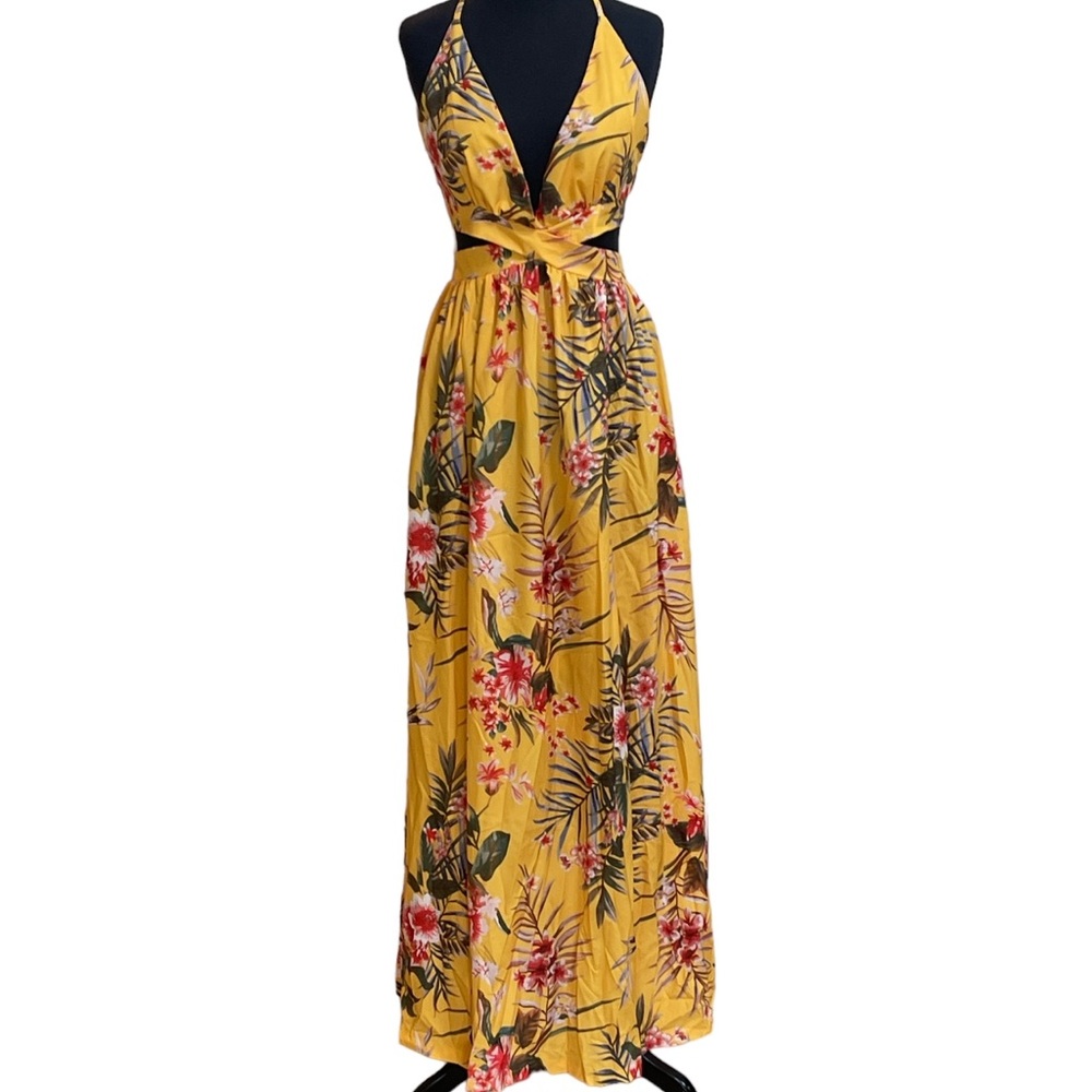 Floral Yellow Maxi Dress IT’S ALMOST SUMMER! 🌞🕶️